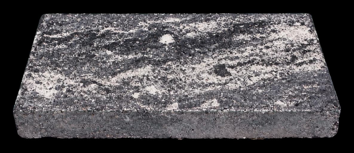 Rriska për veshje muri in Color Mix zi-bardhë: the flat face with its colour mix, and one long edge